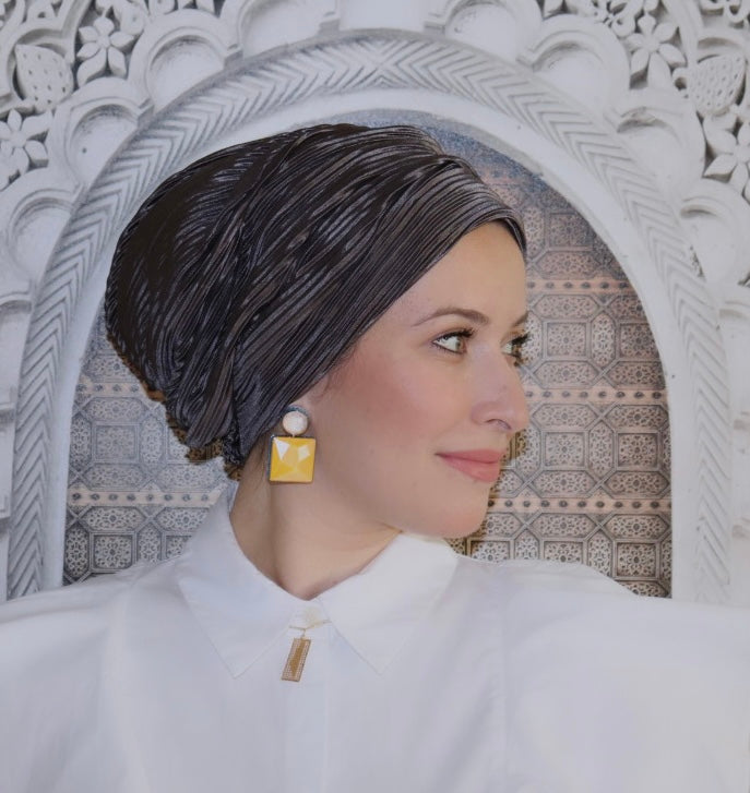 Dark silver turban