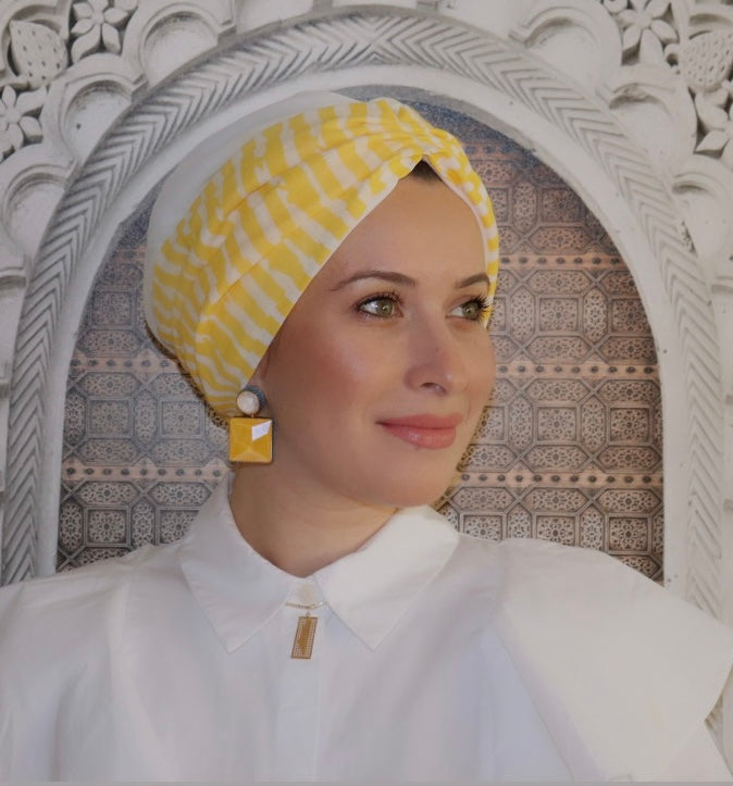 Two pieces (white and yellow) turban