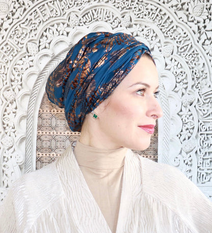 Blue and brown turban