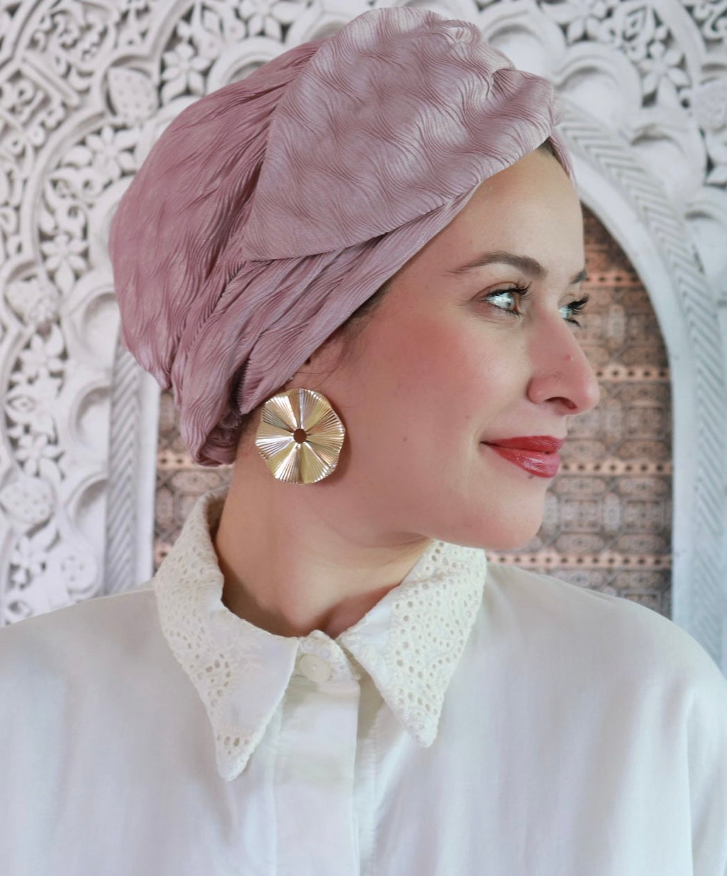 Light pink wavy ring turban