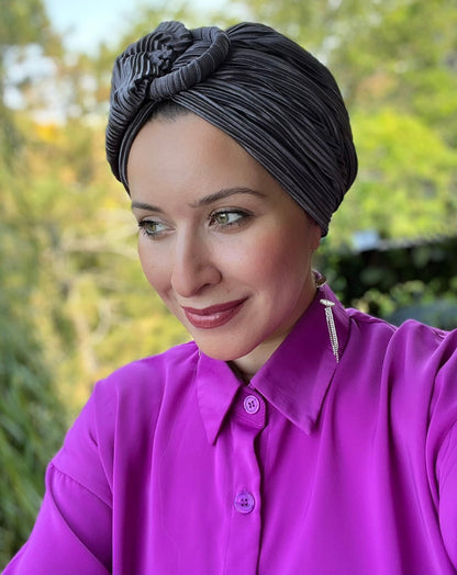 Gray satin ring turban