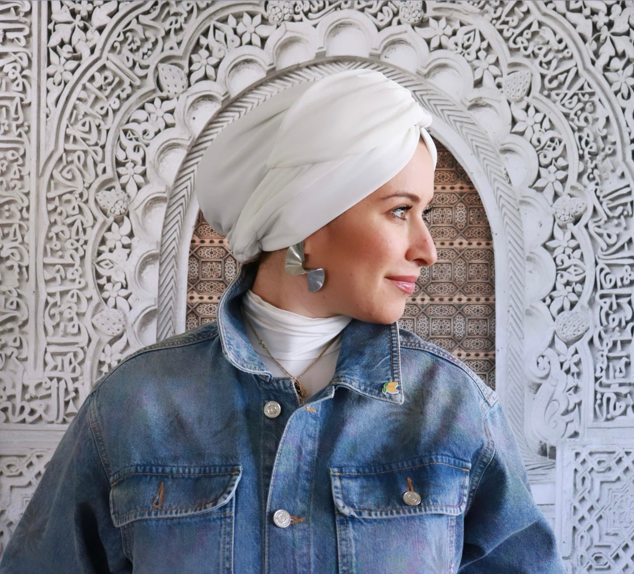 White ring turban