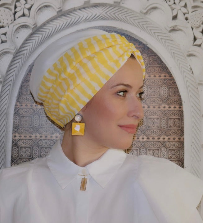 Two pieces (white and yellow) turban