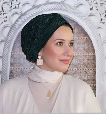 Dark green turban