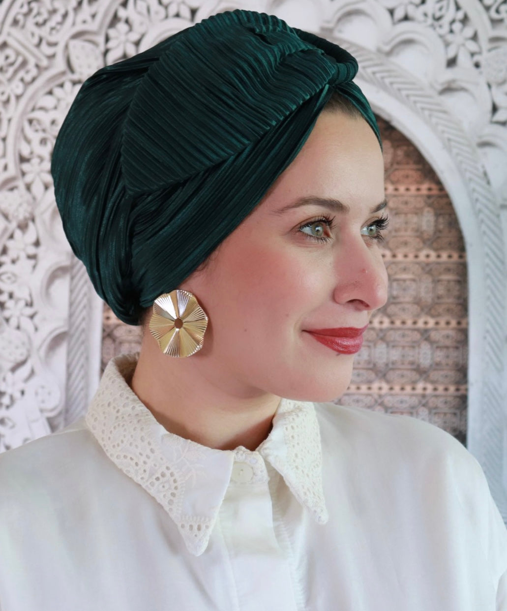 Dark green wavy ring turban